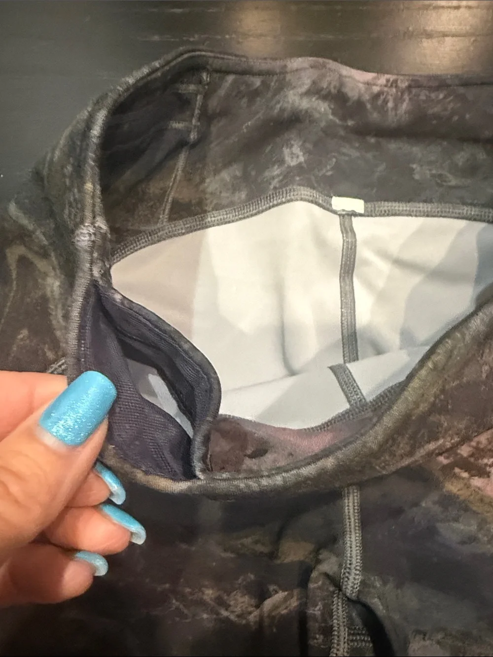 Lululemon RARE - Marble-Print Active Leggings - Pink & Gray